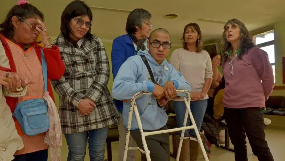 Nuevo módulo rodante de odontología para discapacitados en Centenario ...