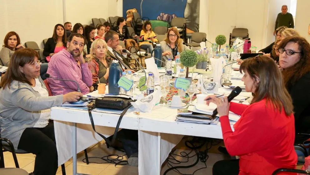 Convocan a participar en el Consejo Provincial de la Niñez ...