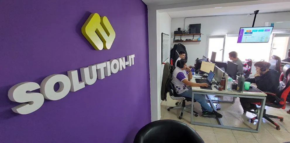 Solution IT es un emprendimiento de tecnología, inserto en el ecosistema empresarial neuquino.