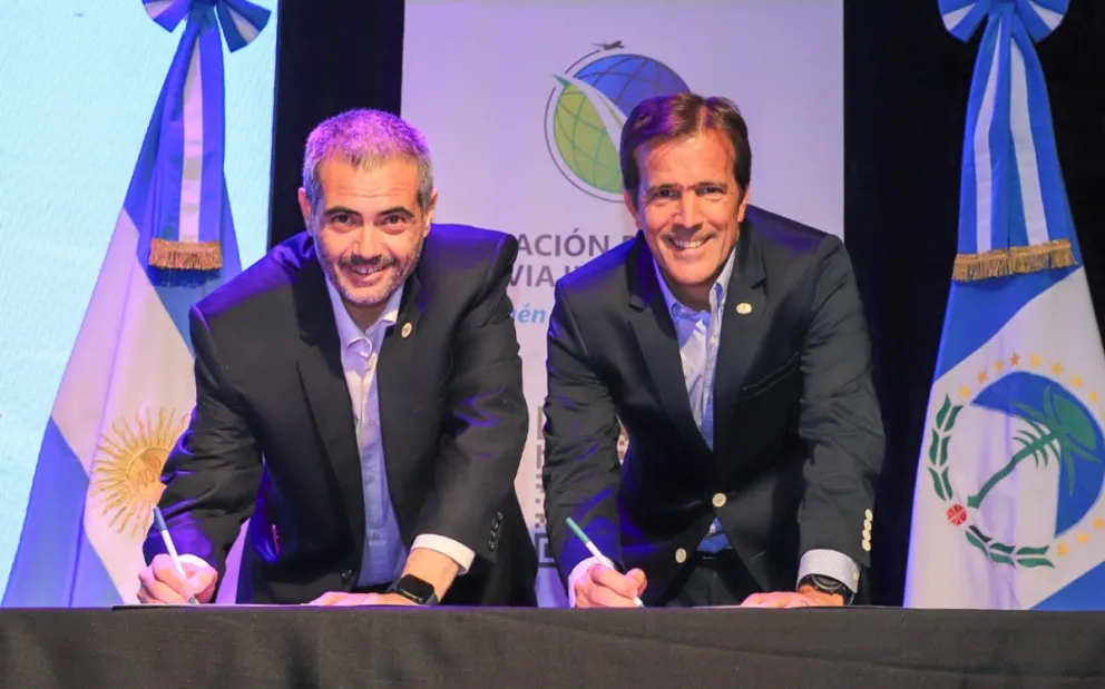El acuerdo tiene como principal objetivo fortalecer la colaboración público-privada, con la finalidad de mejorar la calidad de los servicios turísticos en la provincia.