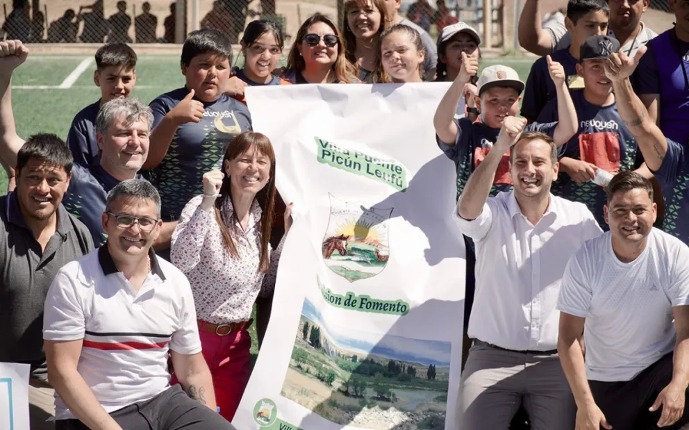 Villa Puente Picún Leufú recibió a equipos de Los Catutos, Ramón Castro y Quili Malal para disputar los juegos intercomisiones de fomento de la región Centro Oeste.