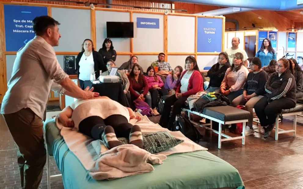 Capacitación para brindar un mejor servicio y prestación a las personas que visitan las sedes de Termas.