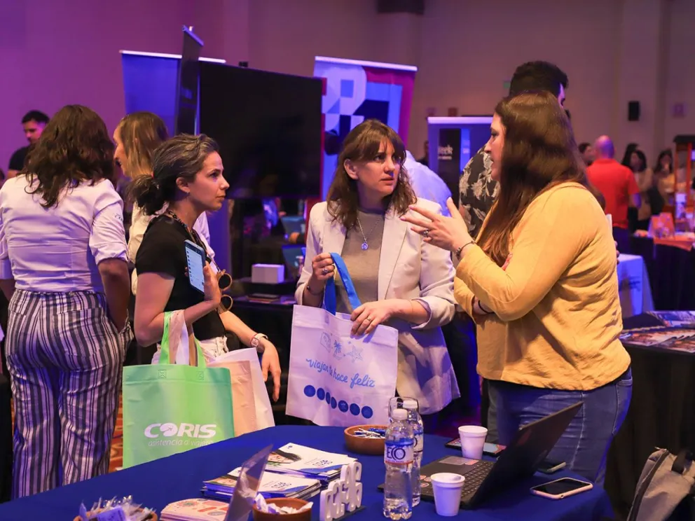 El evento fue organizado por la Asociación de Agencias de Viajes y Turismo de Neuquén y Rio Negro (AAVTNR)
