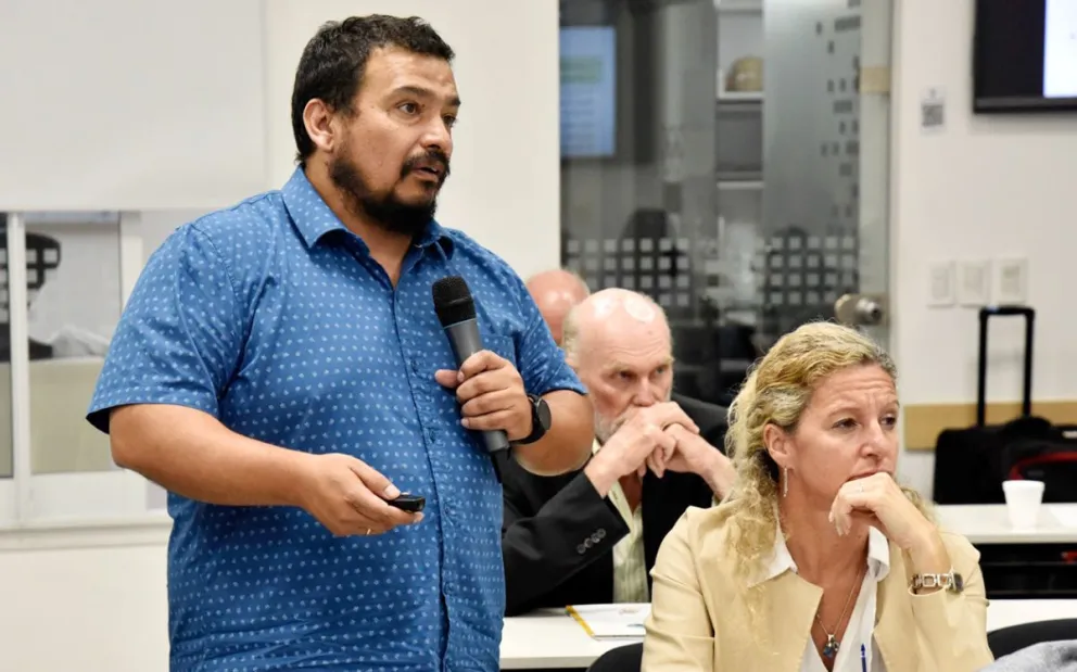 El director general del Observatorio de Deporte, Actividad Física y Cultura, Mauro Santander expuso en representación de la provincia.