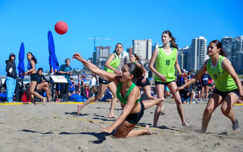 Neuqu&eacute;n a la final en b&aacute;squet 3x3, gimnasia r&iacute;tmica y b&aacute;dminton