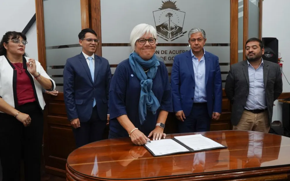 Provincia presentó el programa “Chau Derroche”