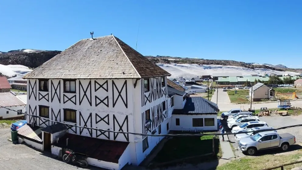 La hostería Hualcupen cumplió 50 años en Copahue.