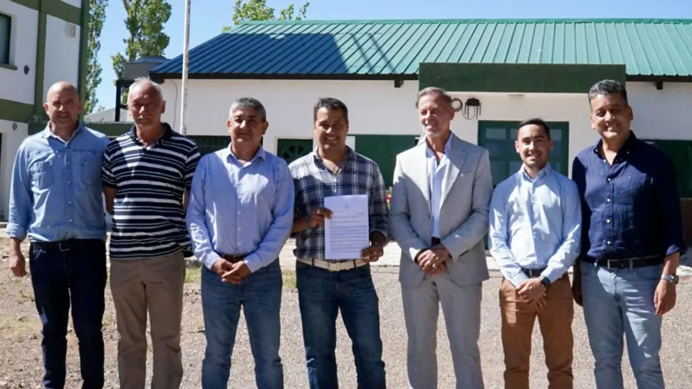 Convocan a inversores privados para desarrollar el aeropuerto de Zapala