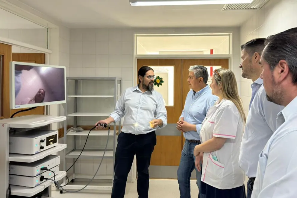 Villa La Angostura: el hospital recibió una nueva ambulancia