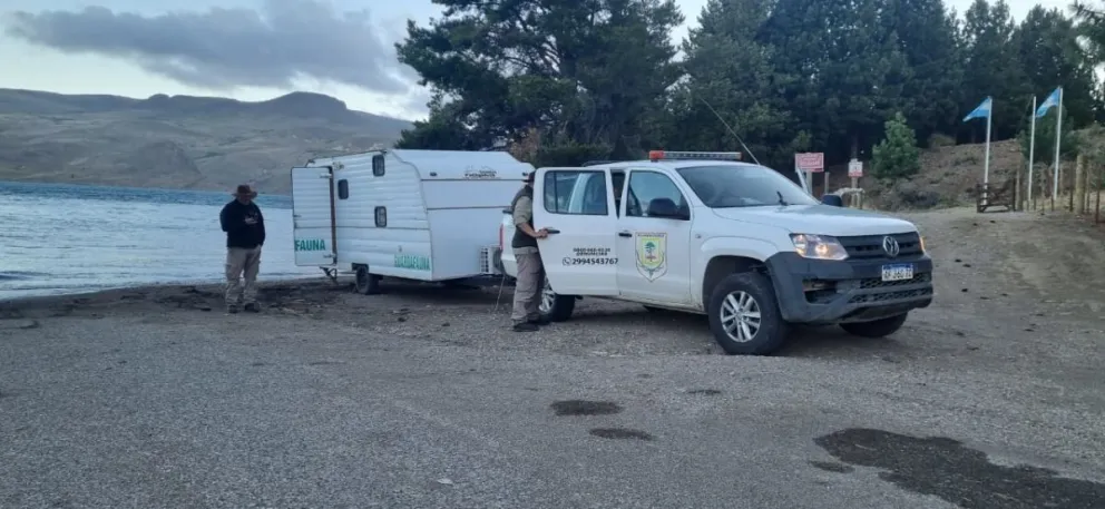 De día y de noche, guardafaunas resguardan los recursos naturales de la provincia.