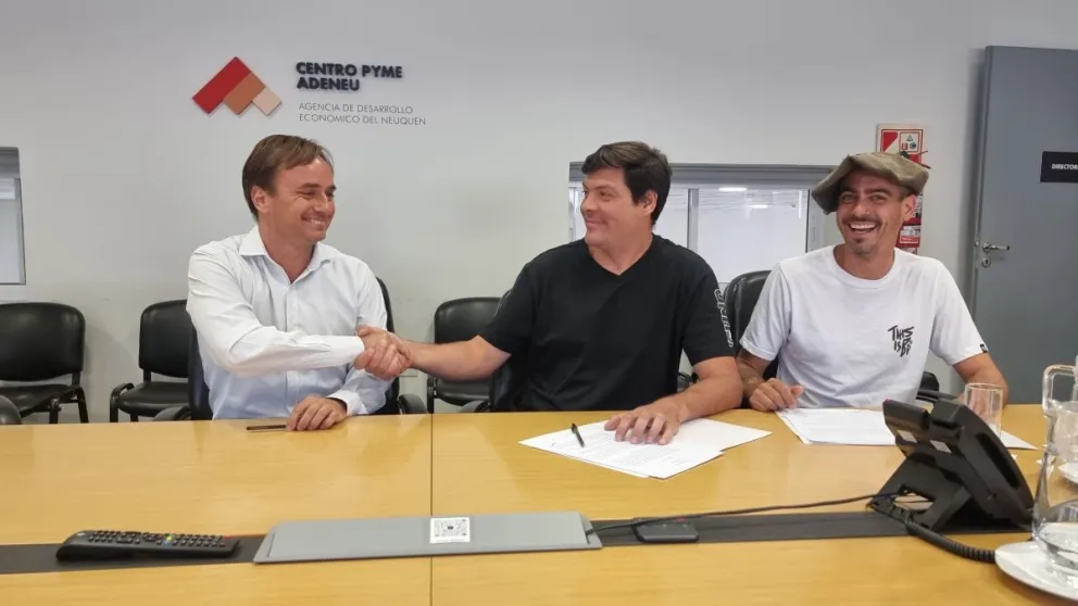 Juan Peláez firmó convenio con Fundación GEN.