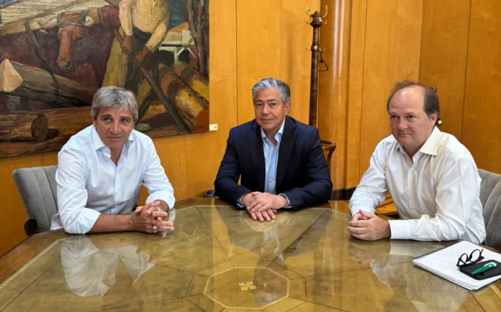 Encuentro clave con el ministro Caputo por el avance de las obras neuquinas