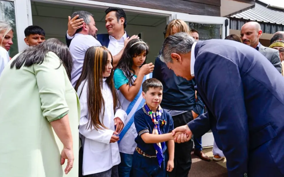 Figueroa no quiere nombres de funcionarios en las placas de las obras