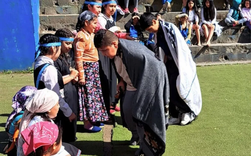 Estudiantes de la Argentina y Chile tejen lazos culturales