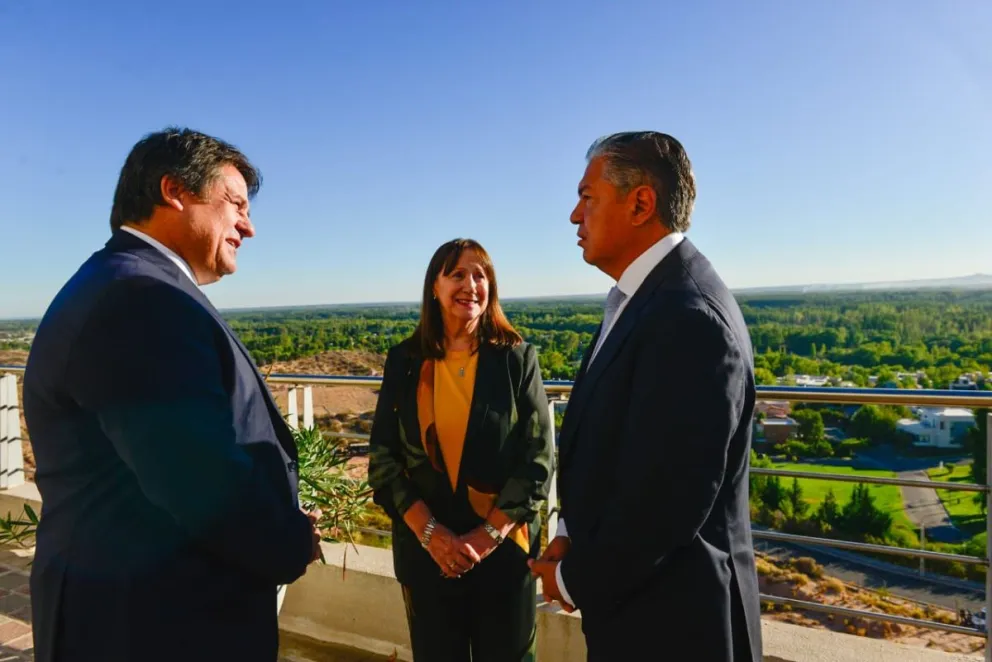 Millonarias inversiones para obras en municipios