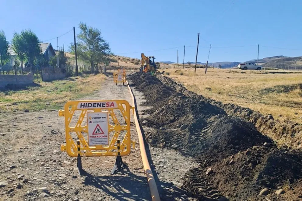 Avances en la obra de gas natural para Los Guañacos