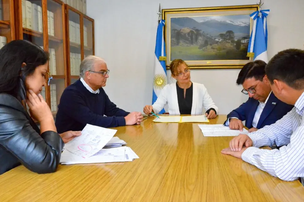 La firma se realizó en Casa de Gobierno.