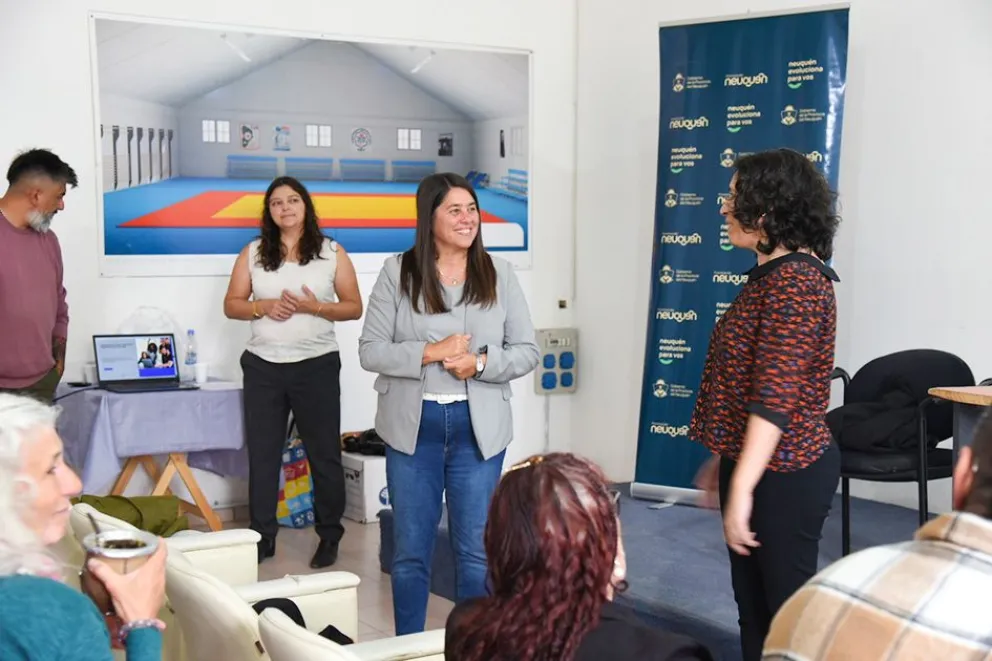 El primer encuentro se realizó en el Auditorio de la Ciudad Deportiva.