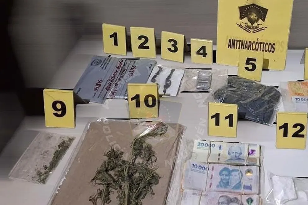 Desbaratan dos puntos de venta de drogas y detienen a un hombre