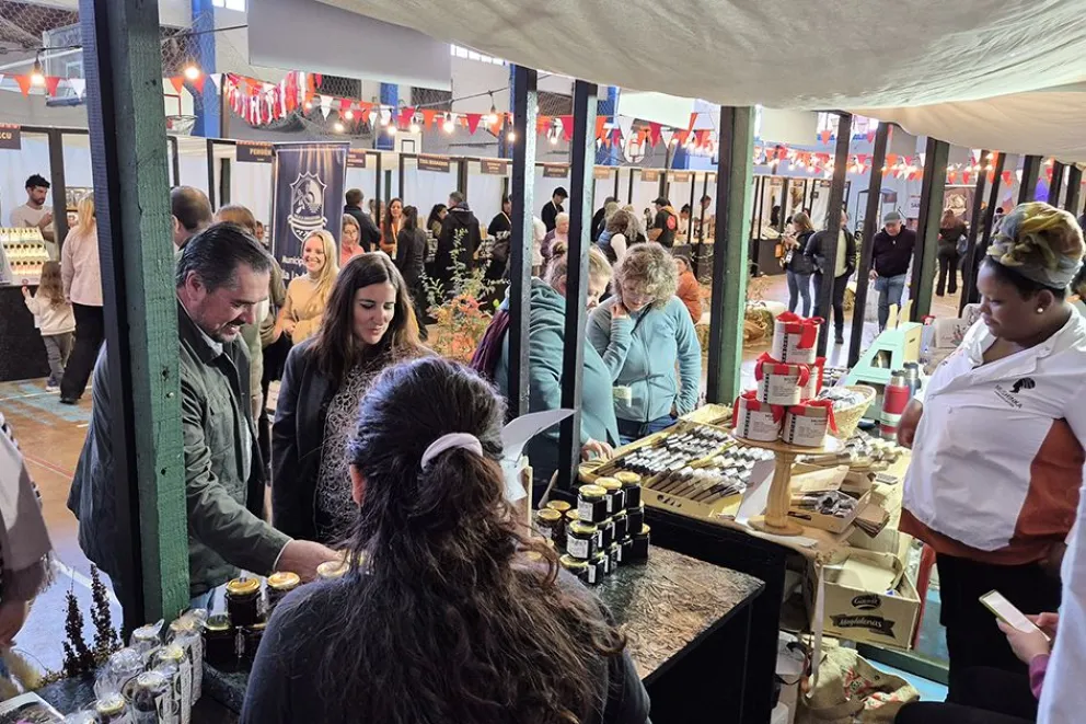 Cerca de 1700 personas visitaron Tienda de Sabores