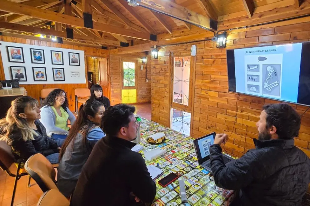Trabajan en la devoluci&oacute;n de colecciones arqueol&oacute;gicas al Museo de Piedra del &Aacute;guila
