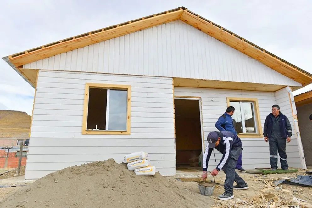 Las casas fueron retomadas en el último trimestre del año pasado y culminarán el mes próximo.