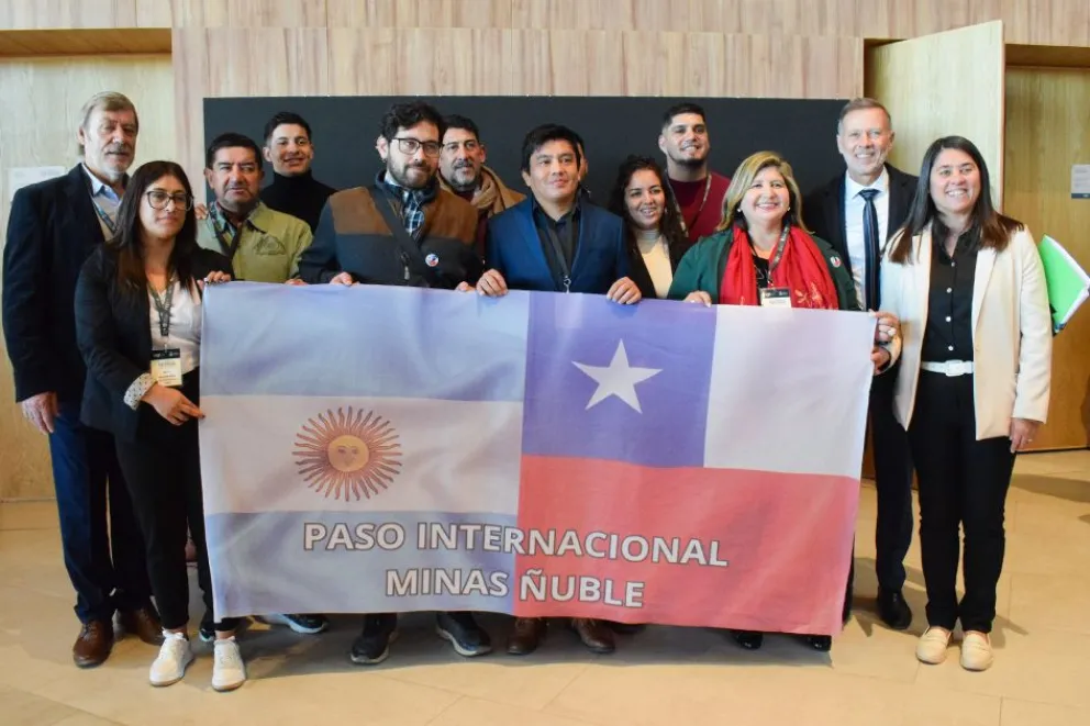El encuentro de integración con Chile planteó una amplia agenda vial, comercial y turística