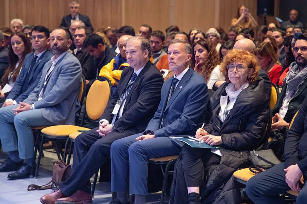 El encuentro de integración con Chile planteó una amplia agenda vial, comercial y turística