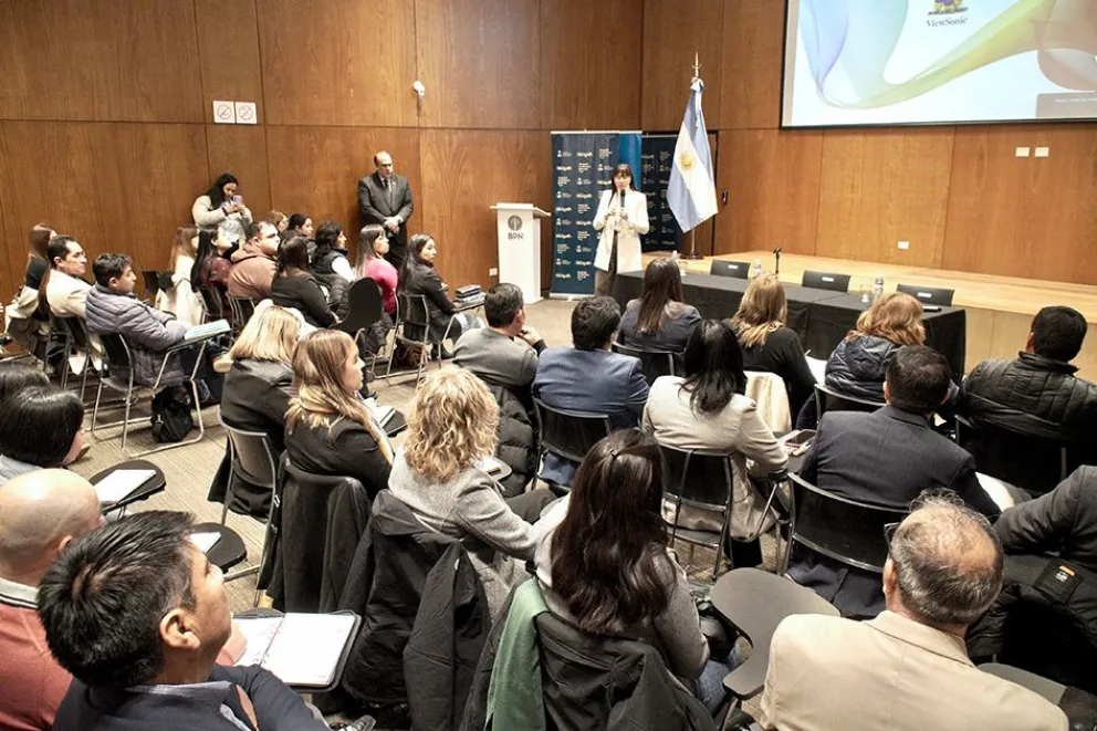 Facilitan herramientas para fortalecer a las comisiones de fomento