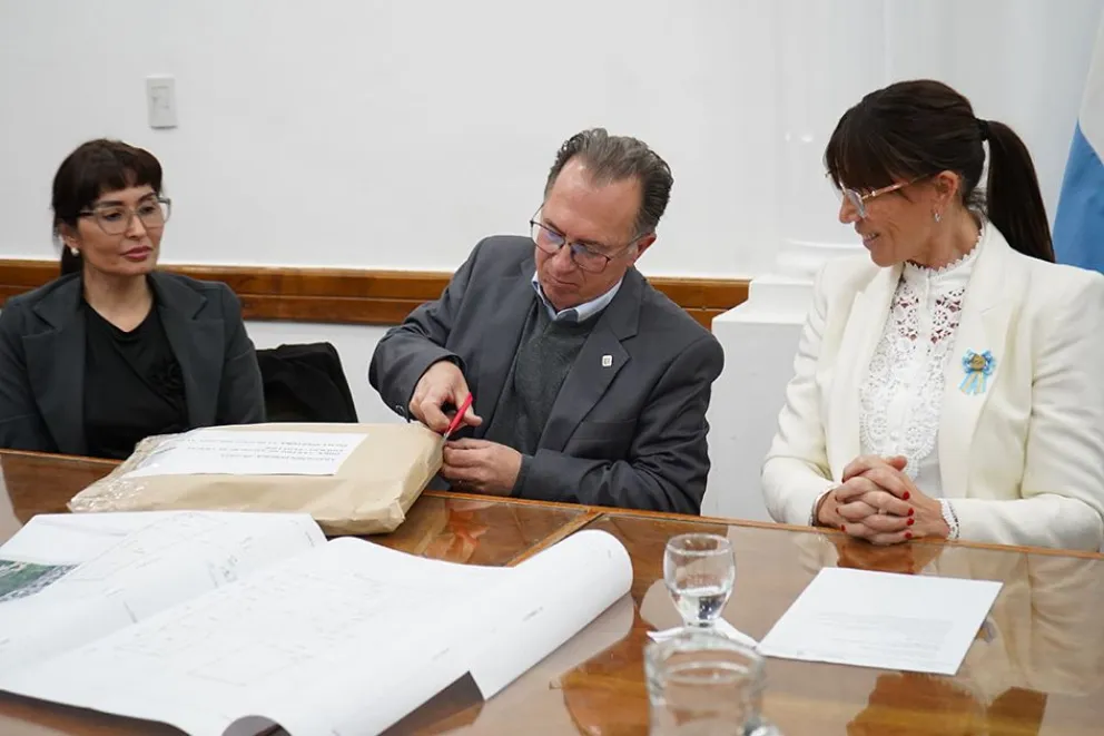 La apertura de las ofertas se realizó hoy en Casa de Gobierno.