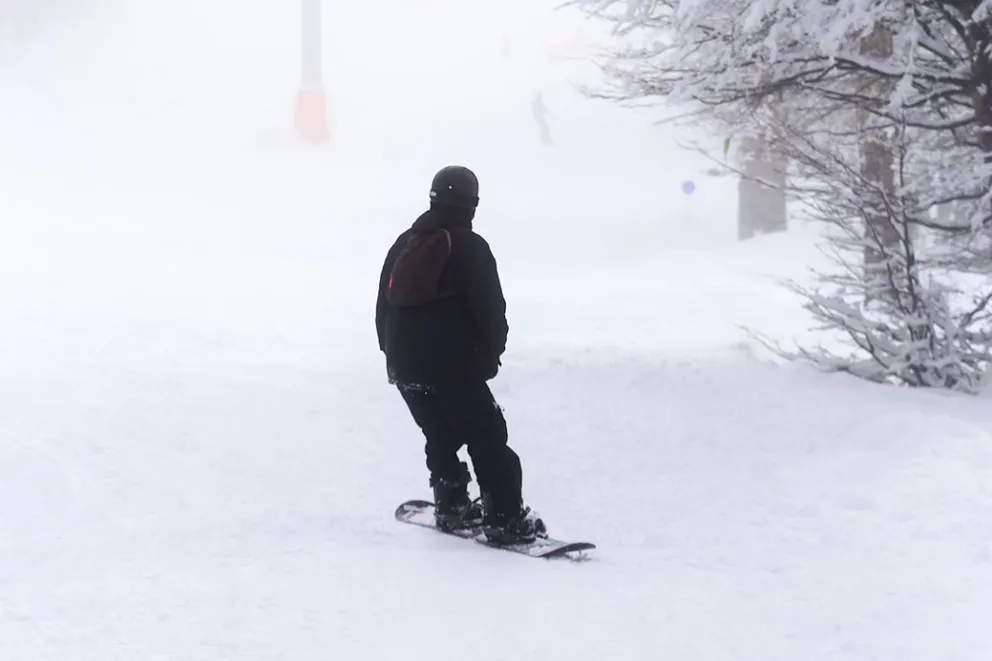 Una gran nevada llegó a Chapelco y se esperan más en los próximos días