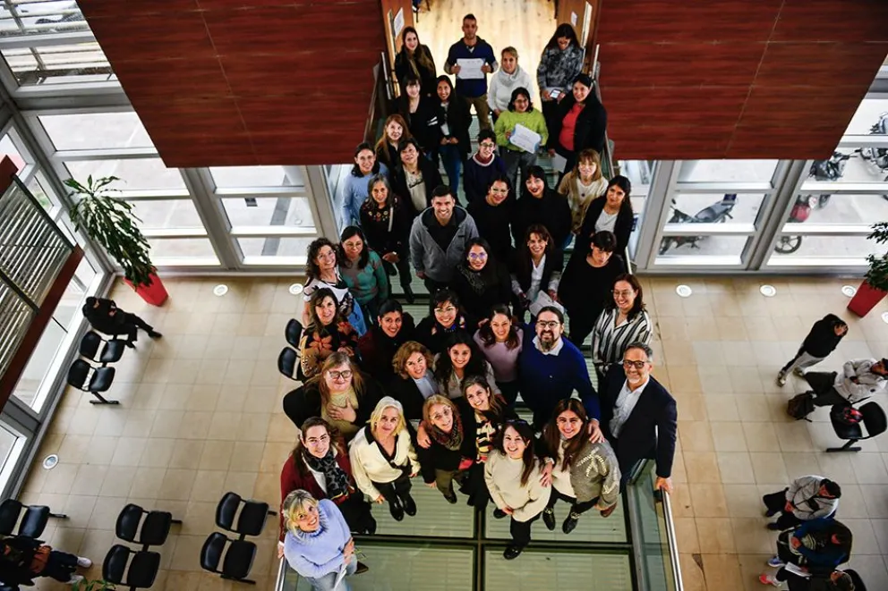 Entregaron certificados a 52 profesionales de la salud que completaron el curso.