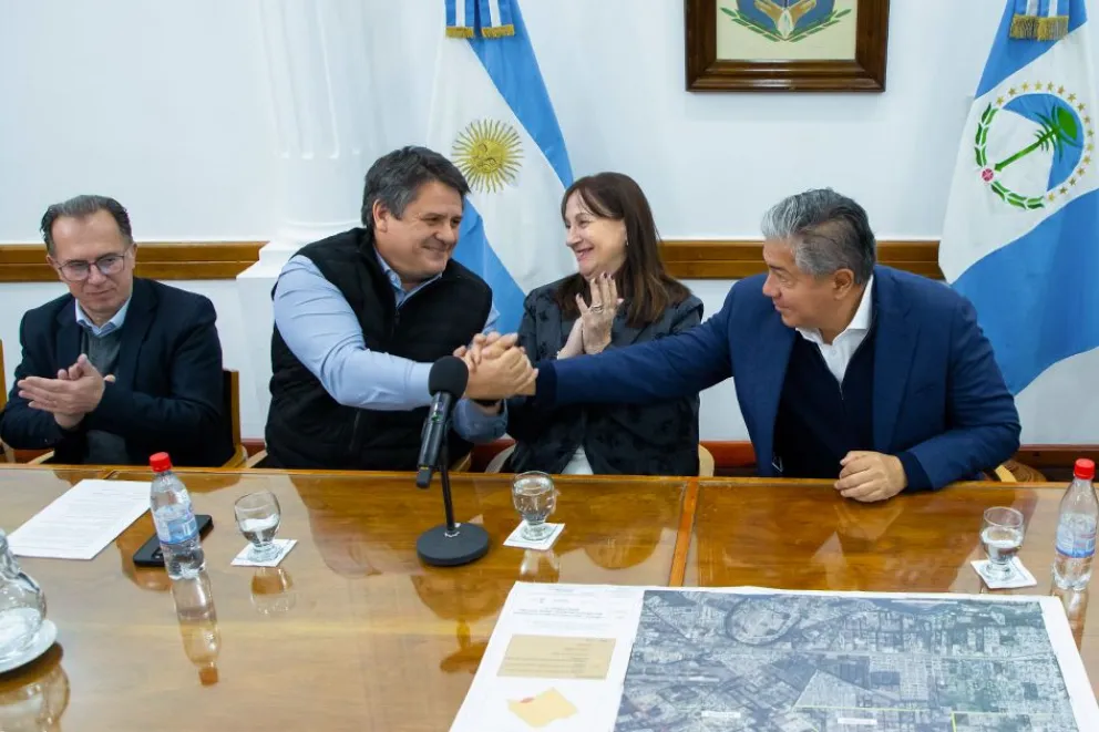 Neuquén avanza con el saneamiento hídrico de la Región Confluencia