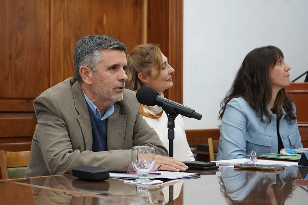 Cuyín Manzano: Construirán la pasarela esperada por más de 30 años