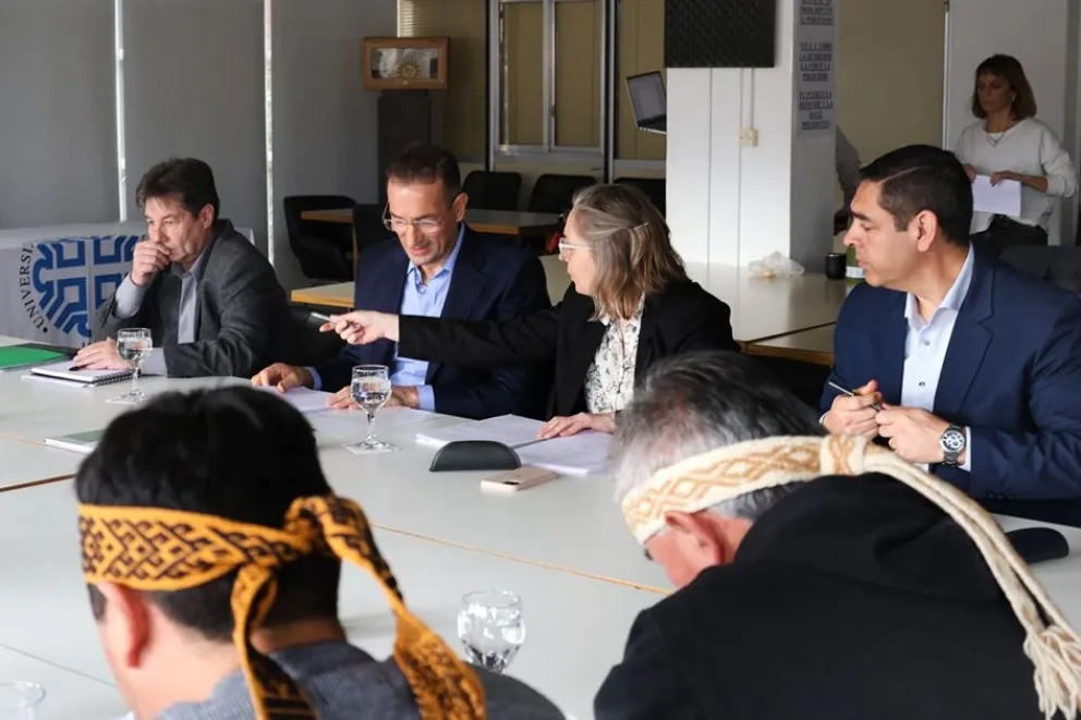 Gobierno y comunidades restablecieron el diálogo con la UNCo como veedor