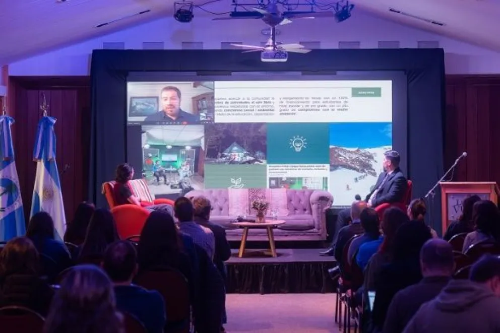 Expertos en Montaña y Nieve debatieron en el sur neuquino