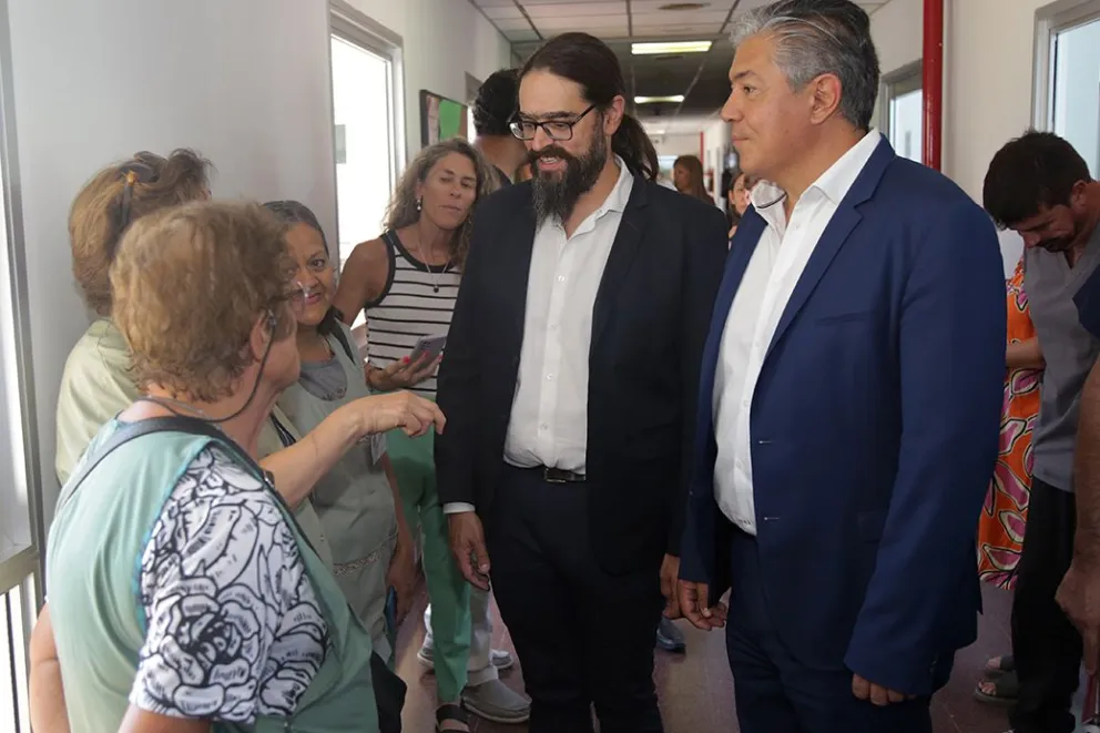 El gobierno provincial refuerza los equipos de salud en las distintas regiones