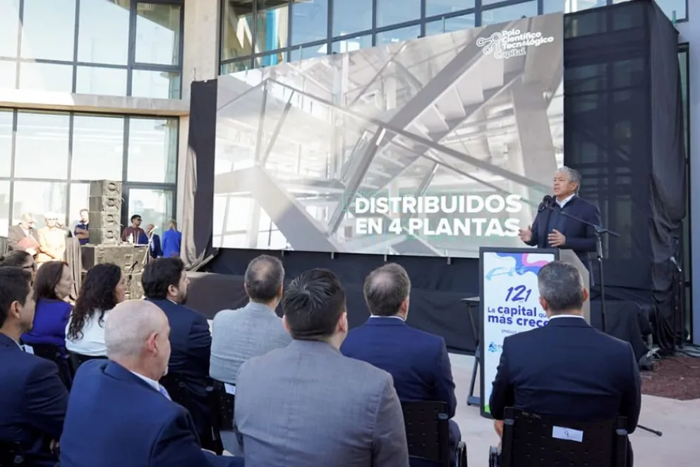 Se inauguró la segunda nave del Polo Científico que alojará al Instituto Vaca Muerta: “El empleo primero para Neuquén”