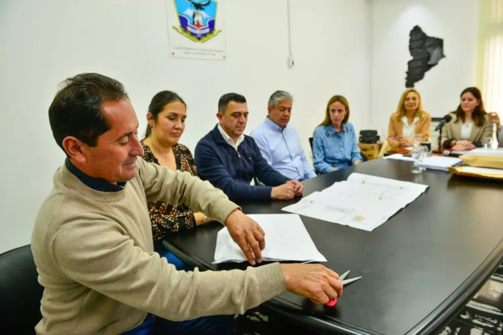 Figueroa: “Nos tocó erradicar las escuelas trailers y el retraso de inversión”