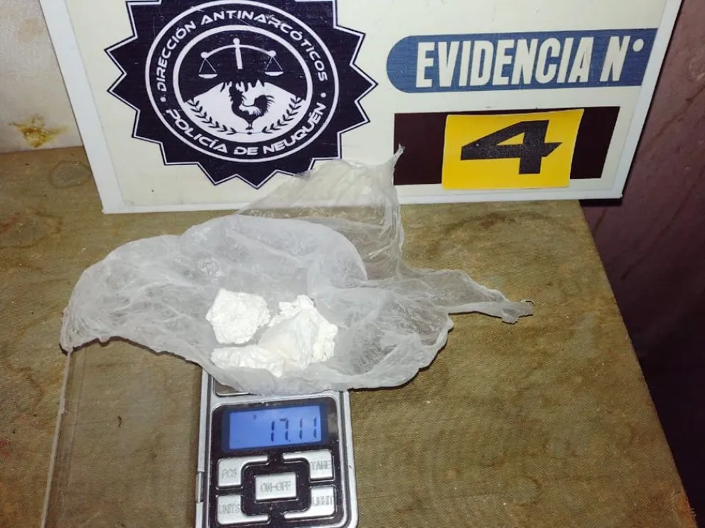 La Policía desarticuló un circuito de venta de drogas en Zapala