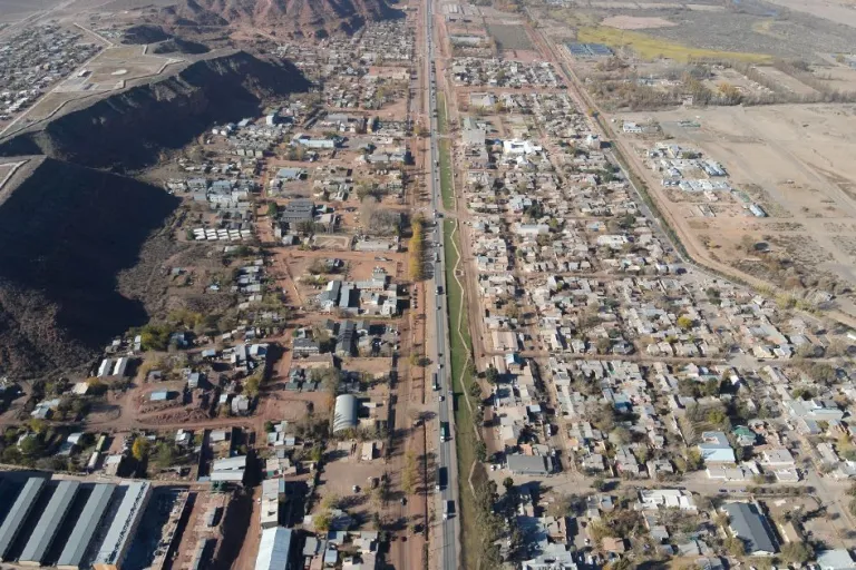 Colocarán radares para analizar el tránsito entre Añelo y el cruce con la ruta 8