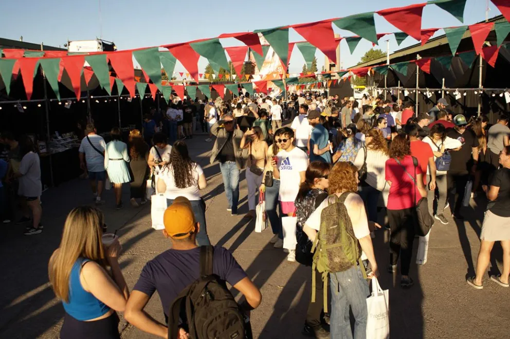 En el predio y las naves del Mercado Concentrador del Neuquén habrá un patio de comidas. 