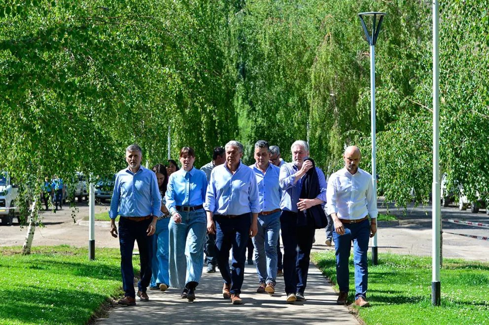 Los Miches celebró sus 52 años con la llegada de la red de gas natural