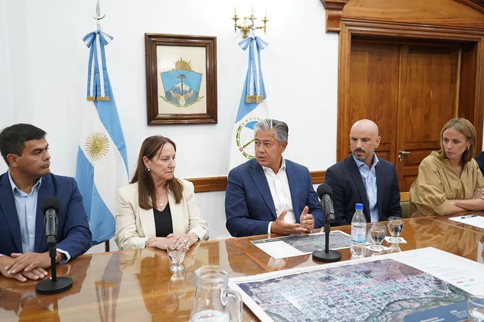 Cuatro empresas interesadas en la obra que duplicará las calles pavimentadas en Junín de los Andes