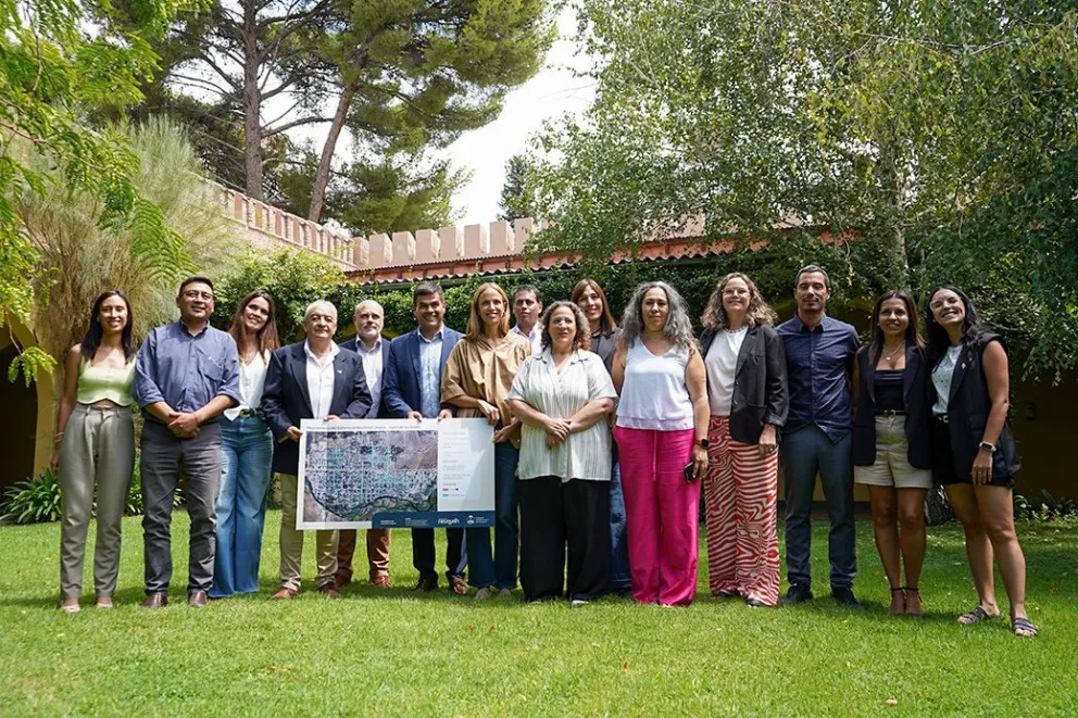 Cuatro empresas interesadas en la obra que duplicará las calles pavimentadas en Junín de los Andes