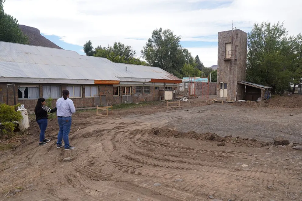 Avanza ampliación del Hospital de El Huecú