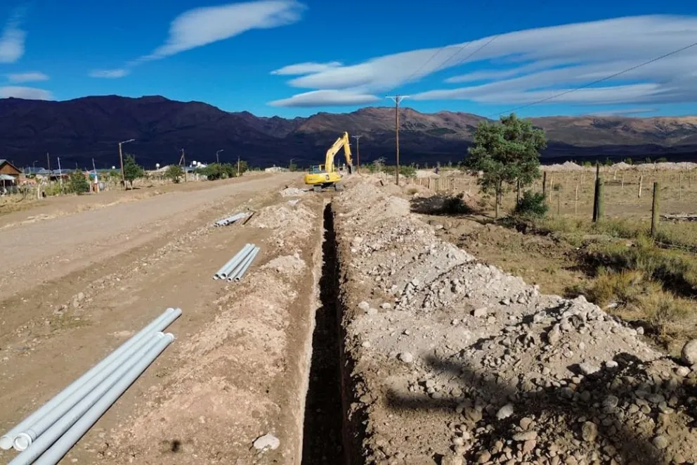 La Provincia avanza con la obra de saneamiento en Tricao Malal