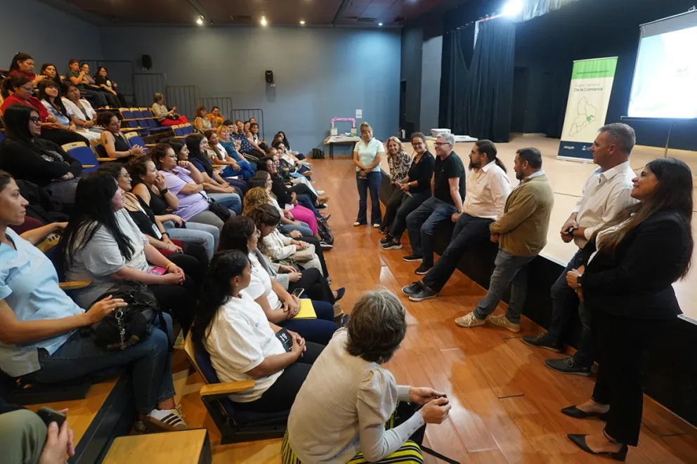 Equipos de salud actualizan su formación en Salud Materno Infantil