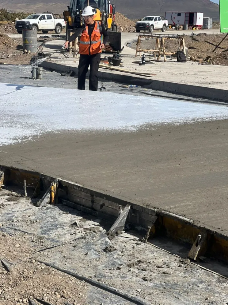 El buen tiempo permitió avances en la pavimentación en la Ruta Provincial 26