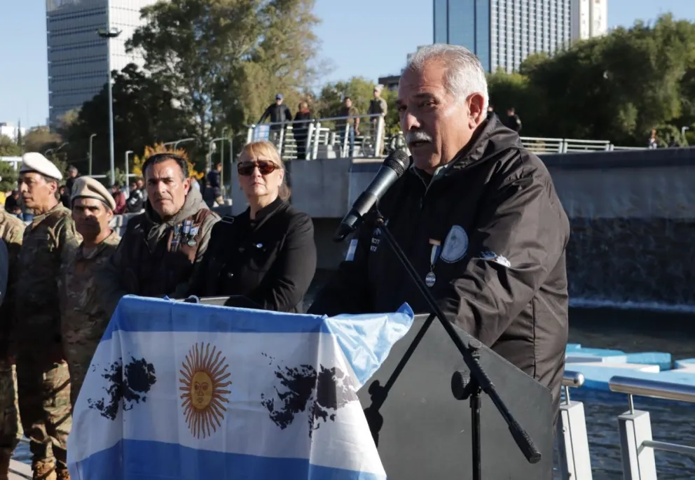 Neuquén rindió homenaje a veteranos y caídos en Malvinas con un llamado a la unidad, la memoria y la paz